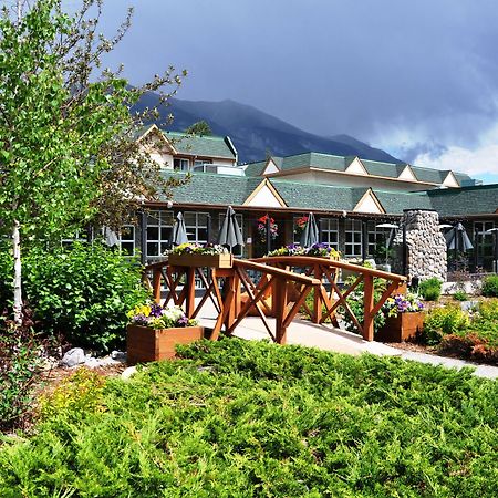 Coast Canmore Hotel & Conference Centre Exterior photo