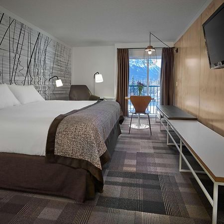 Coast Canmore Hotel & Conference Centre Exterior photo