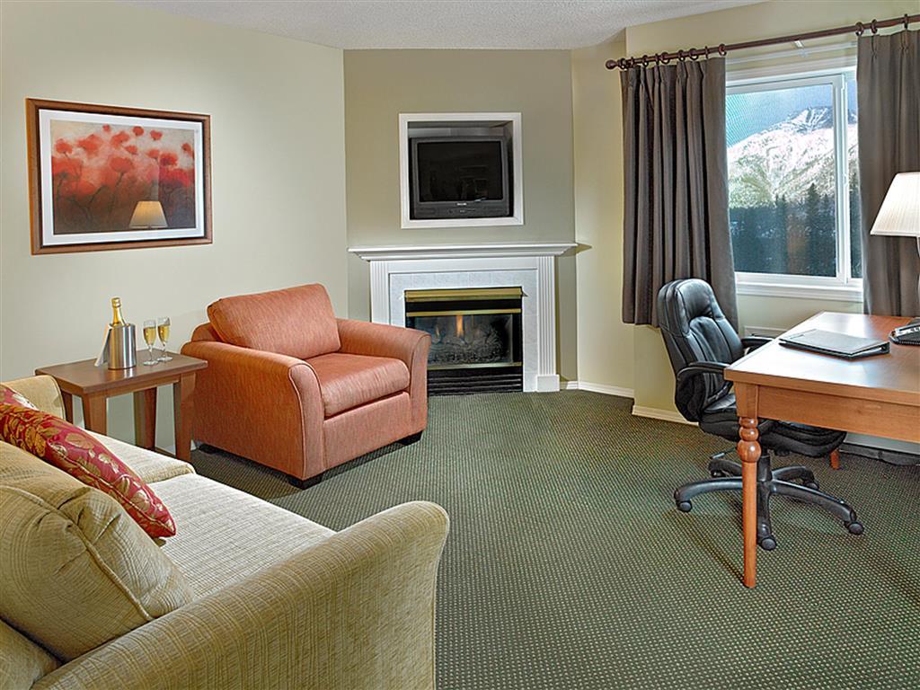 Coast Canmore Hotel & Conference Centre Room photo