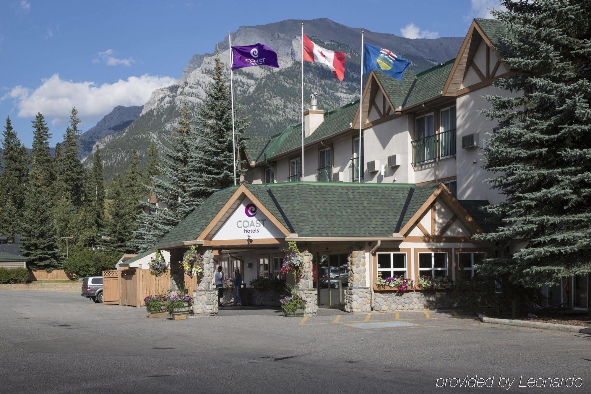 Coast Canmore Hotel & Conference Centre Exterior photo